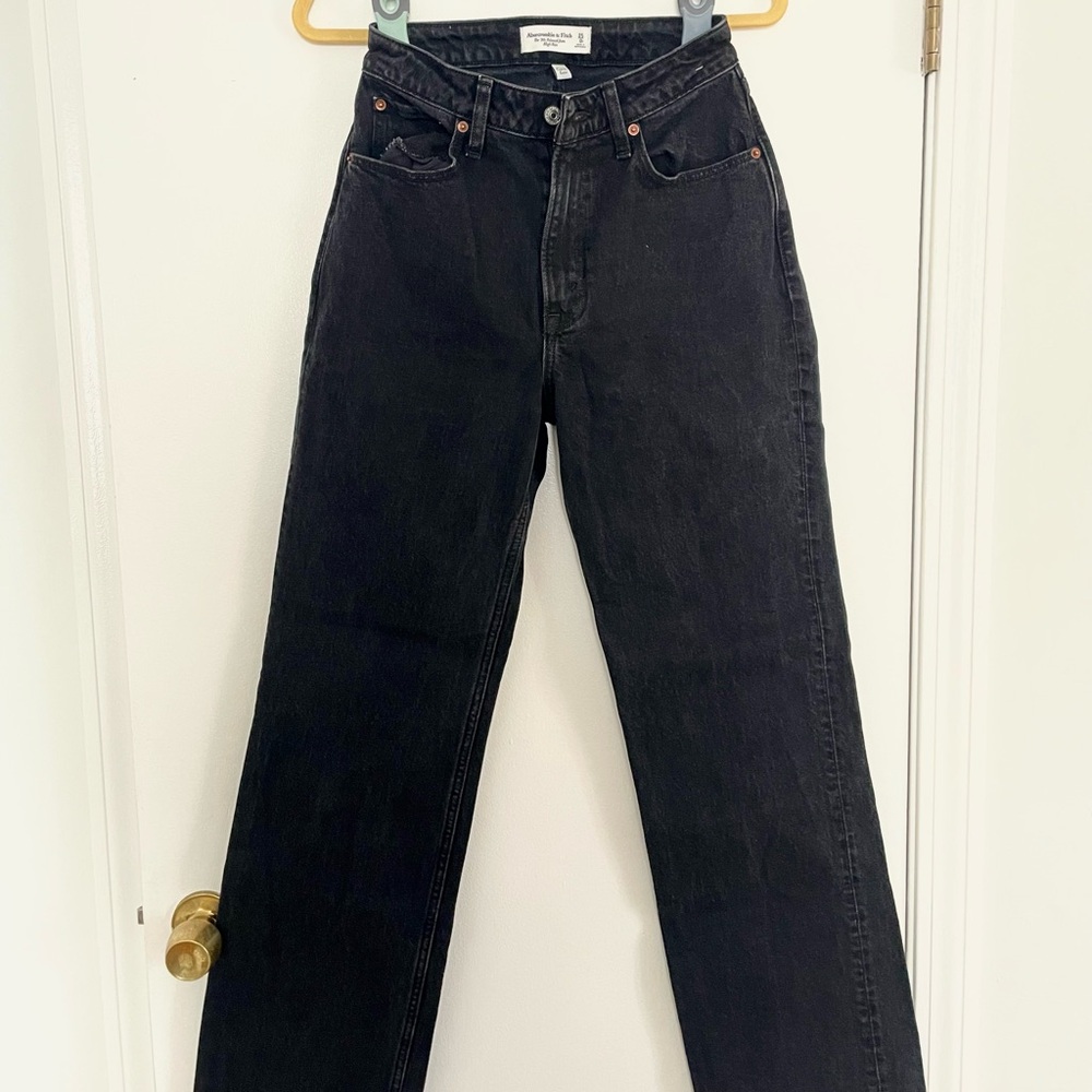 Abercrombie & Fitch Curve Love 90s Relaxed Jean